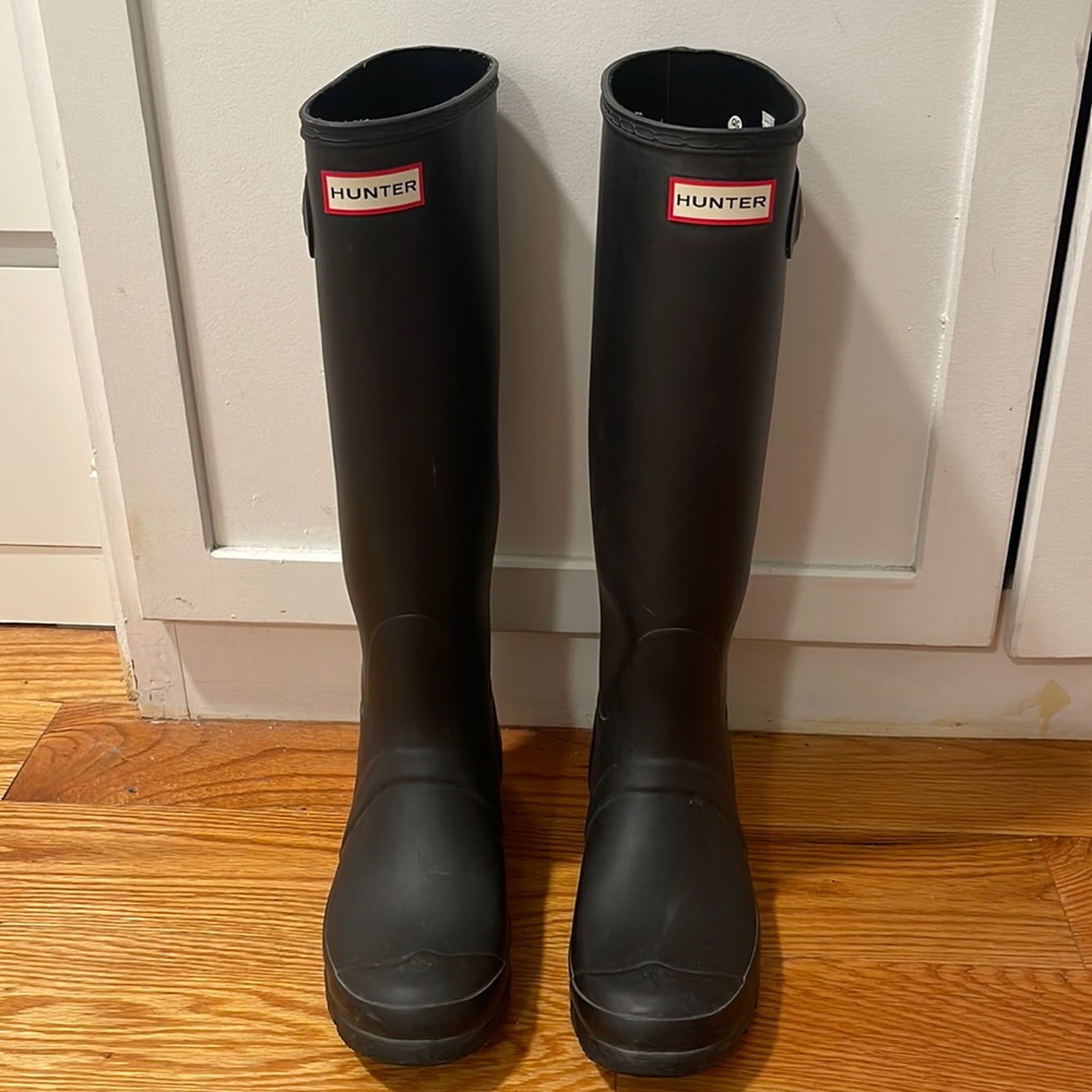 Black Matte Hunter knee high rain boots